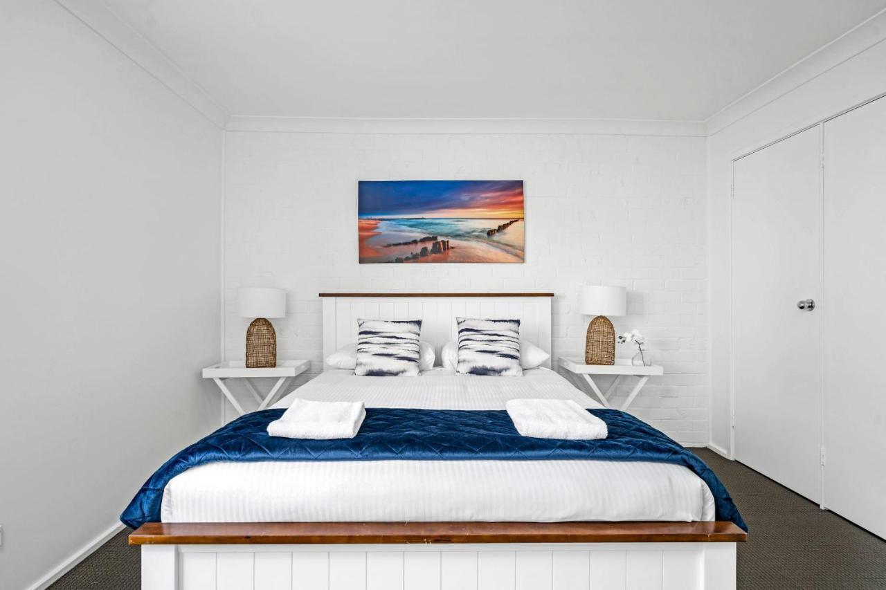 Husky 56 Beachfront Villa'S - Great Location On The Beach Хаскиссон Экстерьер фото