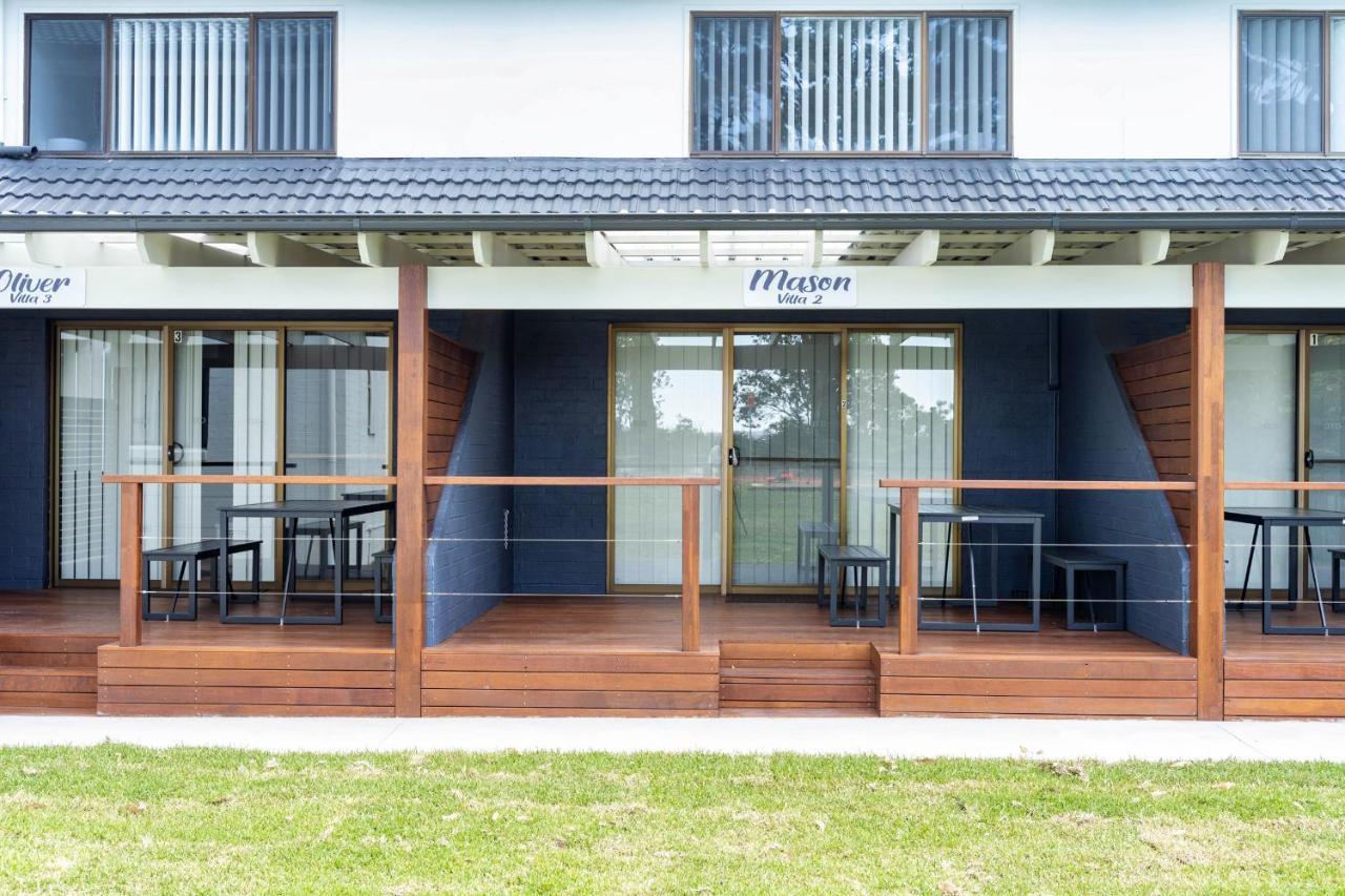 Husky 56 Beachfront Villa'S - Great Location On The Beach Хаскиссон Экстерьер фото